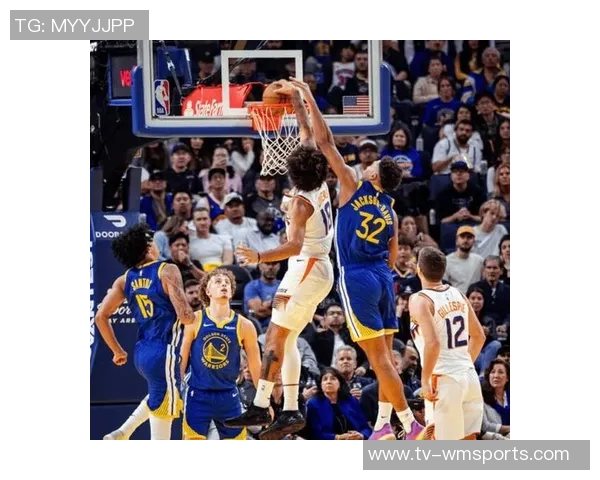 穆迪成为勇士队史第三年轻连场得分20分并投中5个三分球的球员